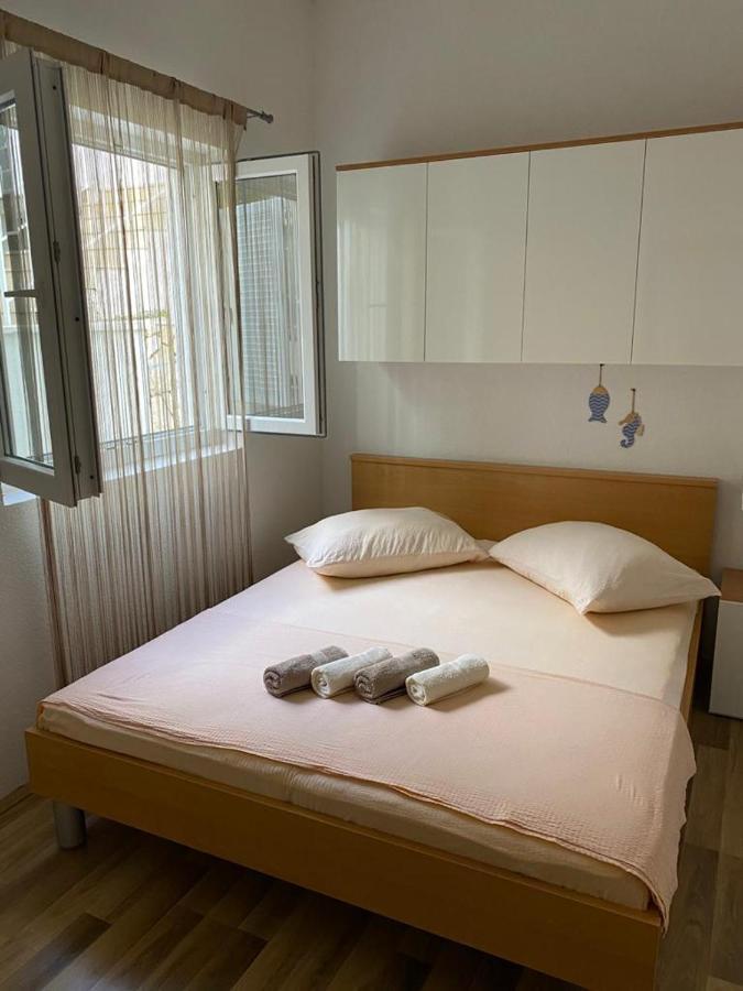 Apartmani Znaor Baška Voda Kültér fotó