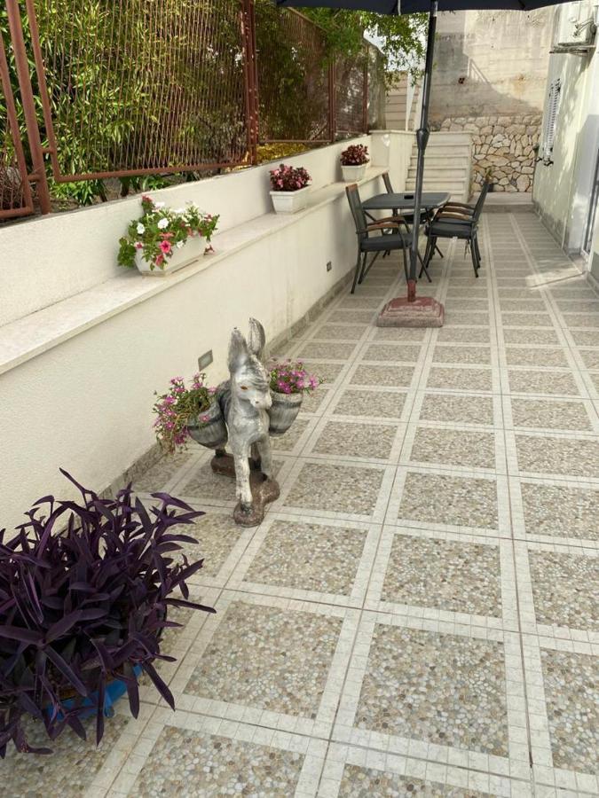 Apartmani Znaor Baška Voda Kültér fotó